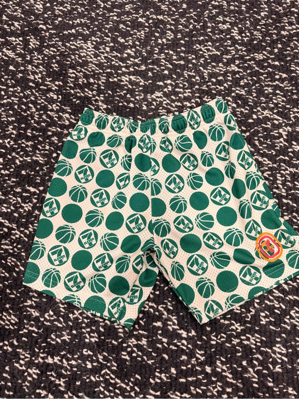 Kids 711x Overtime Green Basketball Print Shorts- Youth sz large